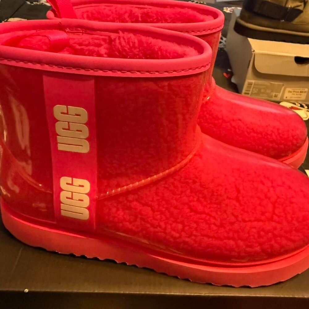 Ugg Women's Pink and Red Boots